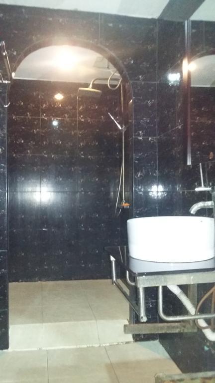 Le Private Hotell Pattaya Exteriör bild