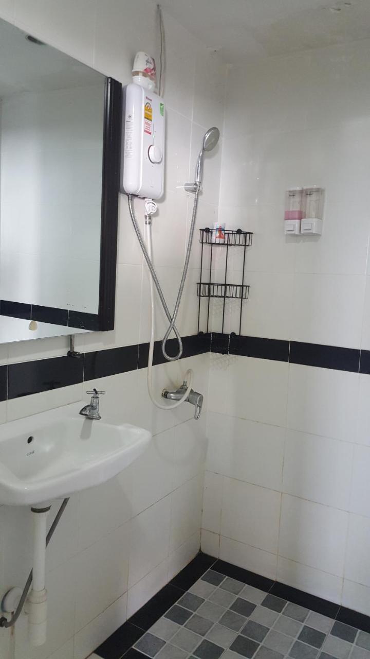 Le Private Hotell Pattaya Exteriör bild